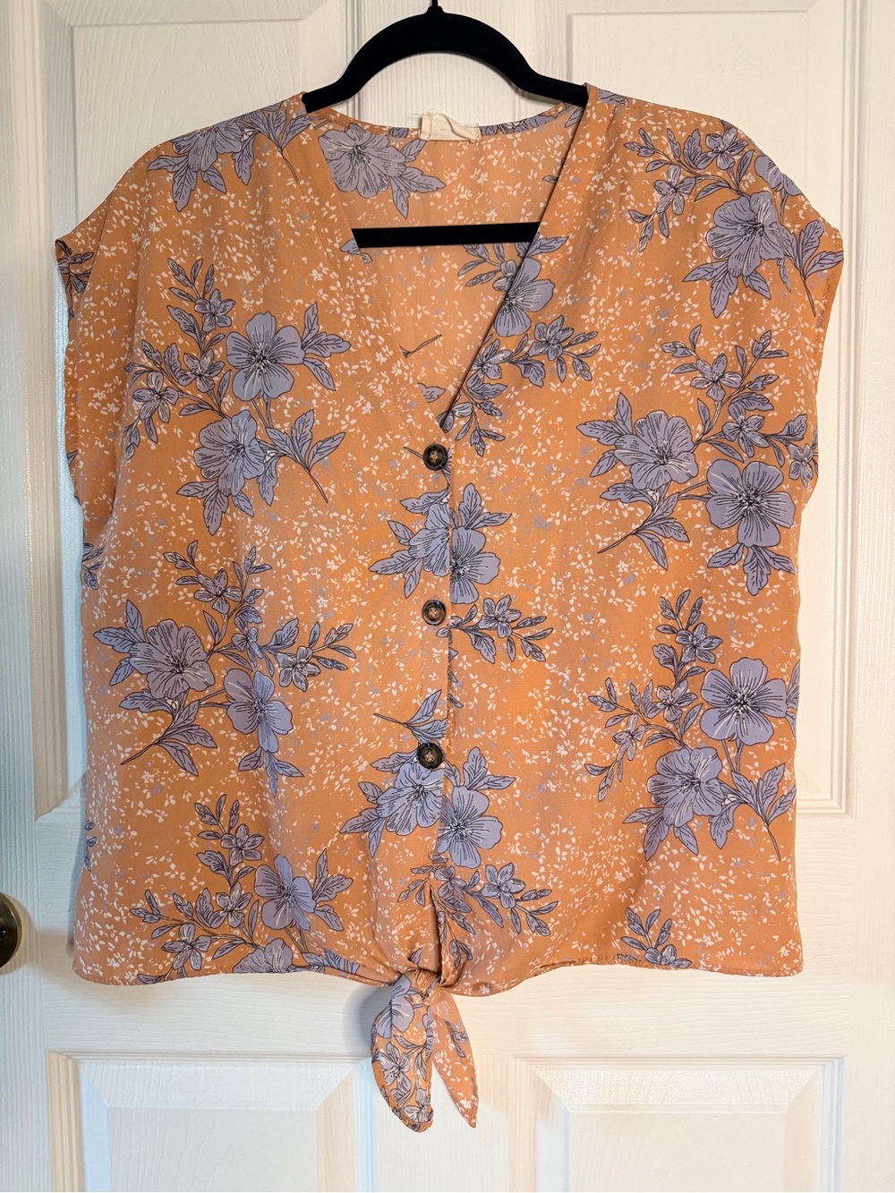 Floral Button-Front Tie-Hem Top - Peach with Blue Flowers